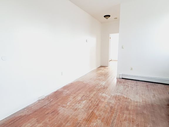 5th image of 87 Fulton Ave APT 3R