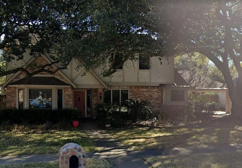 1st image of 16121 Crawford St