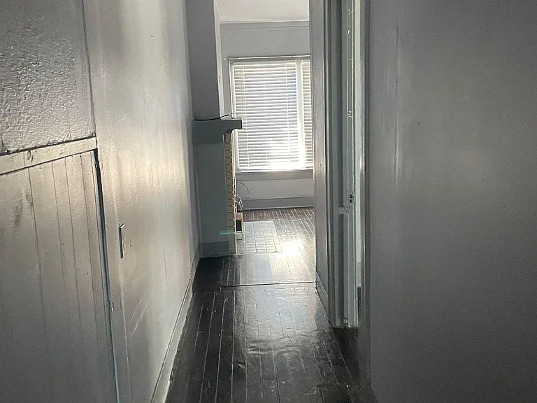 2317 N 15th St — Photo 5