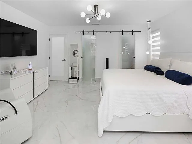 14211 SW 31st St — Photo 7