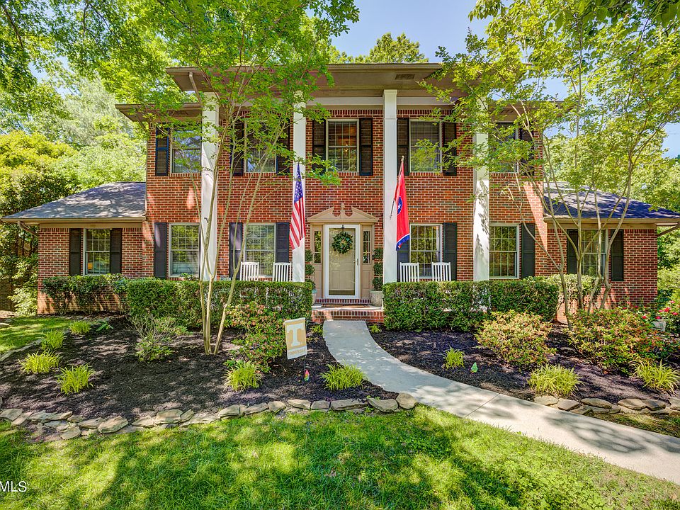1st image of 605 Summit Lake Ct
