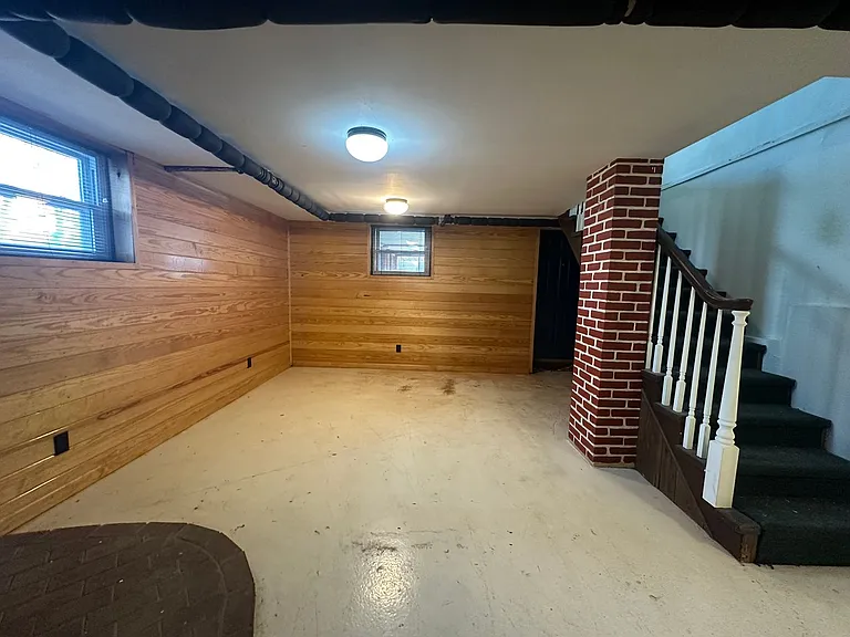 1321 Peaks St — Photo 39