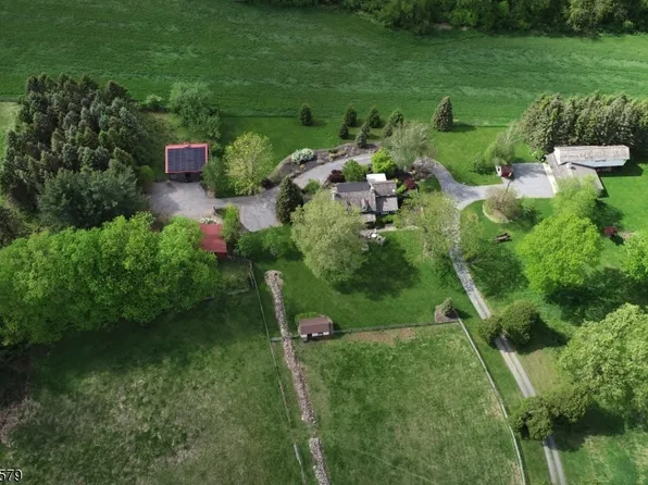 17 Hollow Brook Rd, Tewksbury Twp., NJ 07830