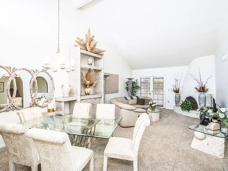 7633 E Sandalwood Dr — Photo 7