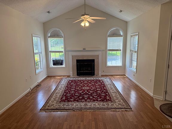 4th image of 112 Salisbury Cir