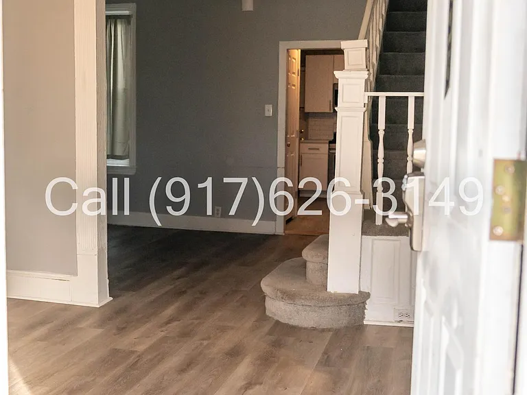 1453 N Wanamaker St — Photo 18