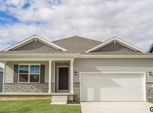 5425 Fenwick St, Bellevue, NE 68133