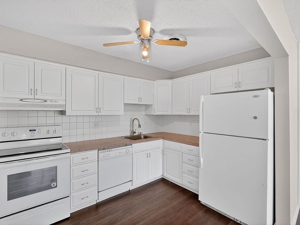 1st image of 5616 Hickman Rd APT 3