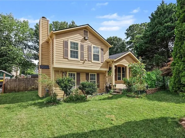 1551 Shenta Oak Dr, Norcross, GA 30093