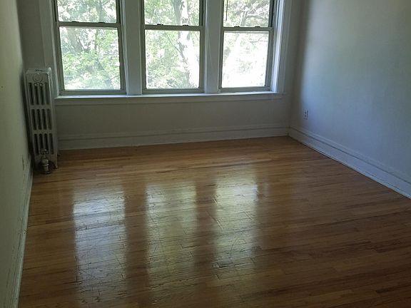 4th image of 6806 N Wolcott Ave APT 3A