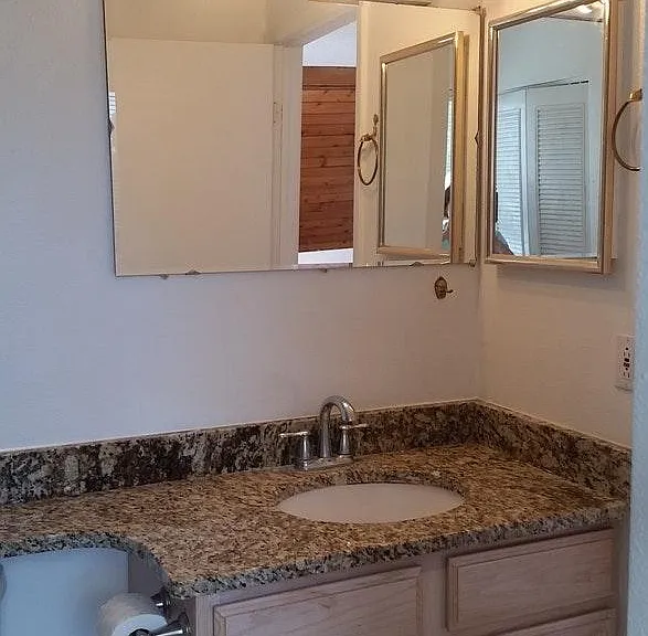 2690 S Xanadu Way — Photo 18