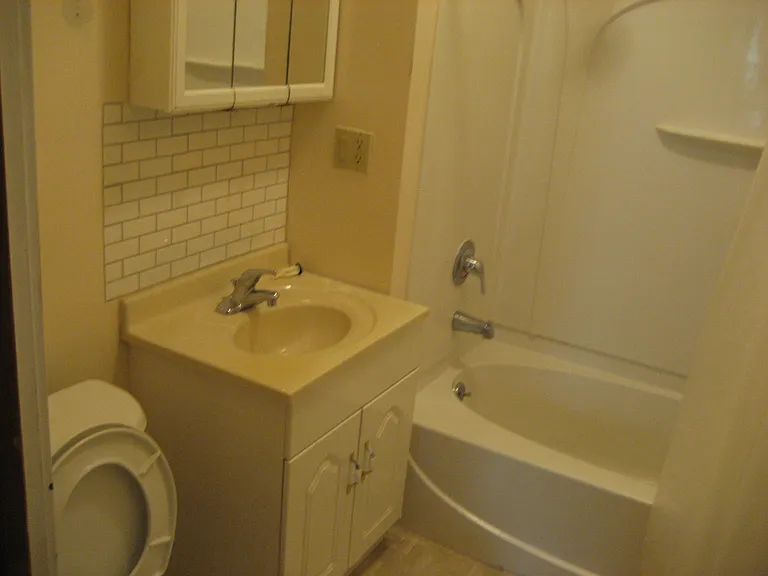 820 Little Jay Ln — Photo 8