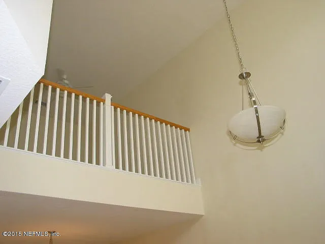 539 Hedgewood Dr — Photo 16
