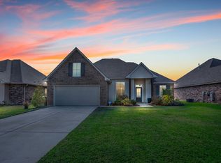 1906 Owen Dr, Lake Charles, LA 70607