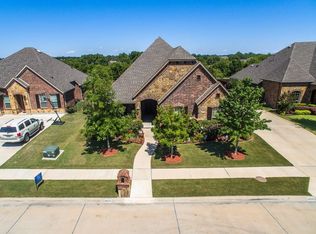 6876 Waggoner Ranch Rd, North Richland Hills, TX 76182