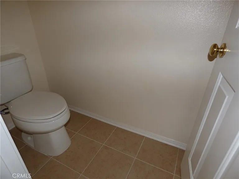 516 Monteleone Ave — Photo 12