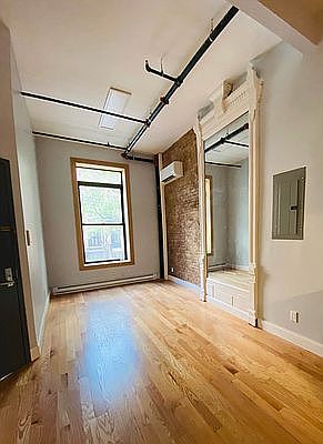4th image of 24 W 123rd St #1