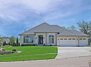 6315 SW 44th Ct, Topeka, KS 66610