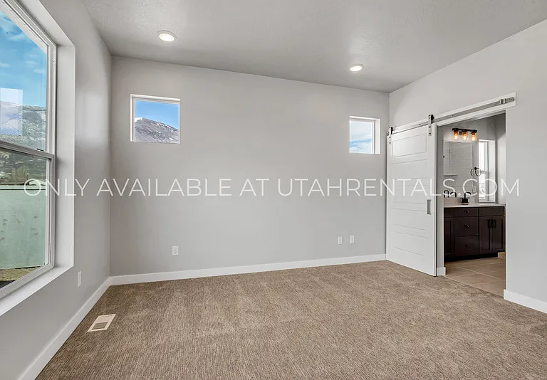 4922 W Northwood Ln — Photo 14