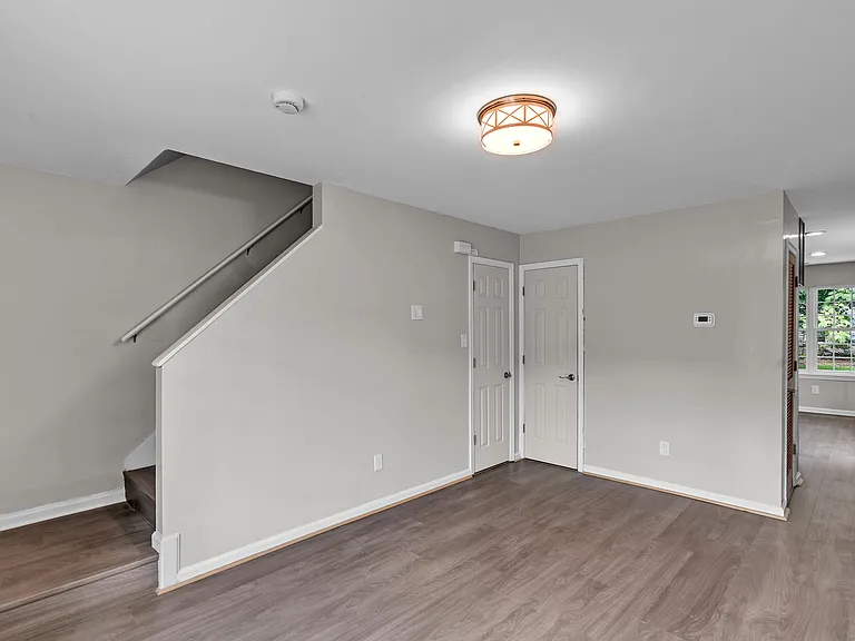 1108 Carver Ave — Photo 27