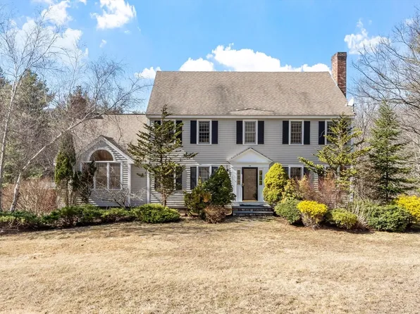 54 Kettle Hole Rd, Bolton, MA 01740