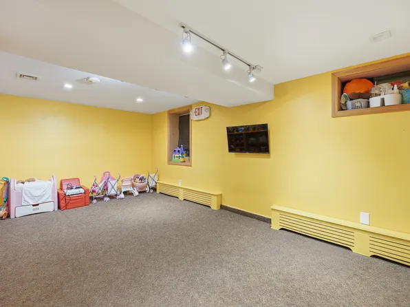 2115 Quentin Road image 22 of 25