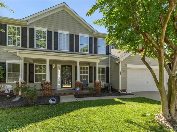 115 Rochdale Ln, Suffolk, VA 23434