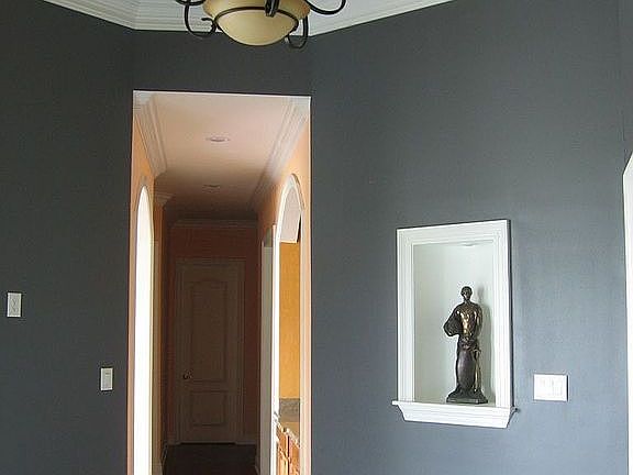 3rd image of 8816 Belmont Park Dr