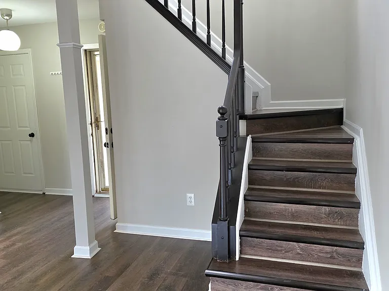 43603 Yorkville Dr — Photo 8