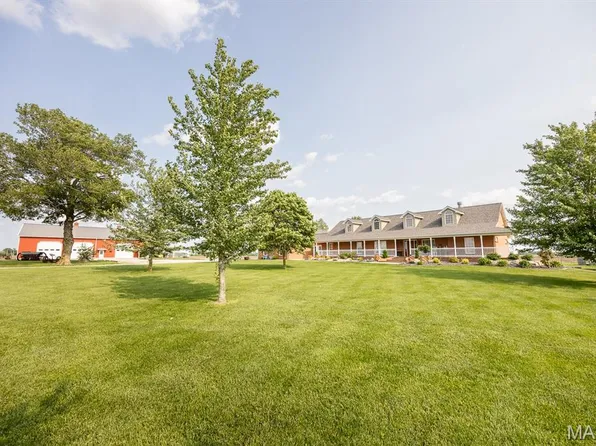 10642 Fuesser Rd, Mascoutah, IL 62258