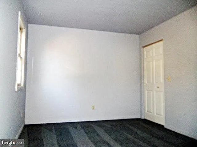 835 E King St #835 — Photo 13