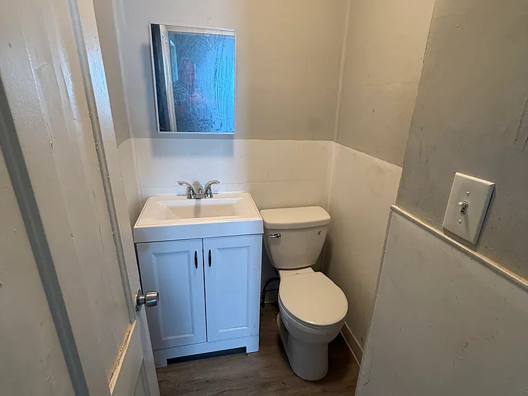 37 Asnuntuck St #2 — Photo 9