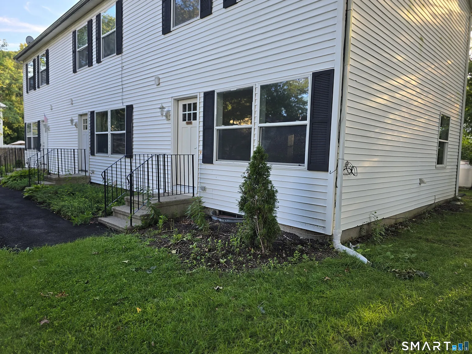 2 bed, 1.5 bath, 1040 sqft, $2,500 — Photo 3