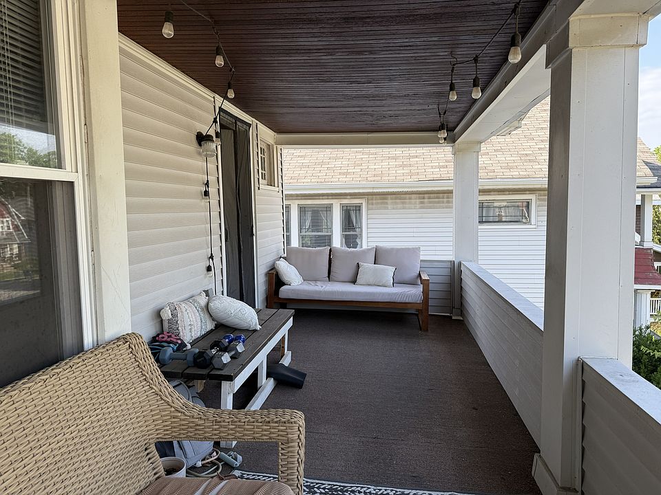 1st image of 1638 Victoria Ave #1