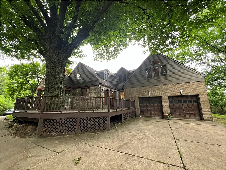 127 Westland Dr — Photo 33
