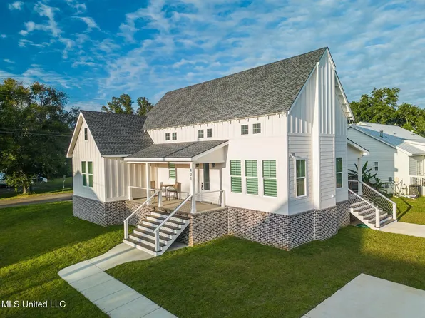 431 Magnolia St, Long Beach, MS 39560