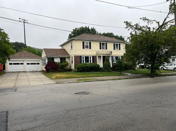 36 Duxbury St, Providence, RI 02909