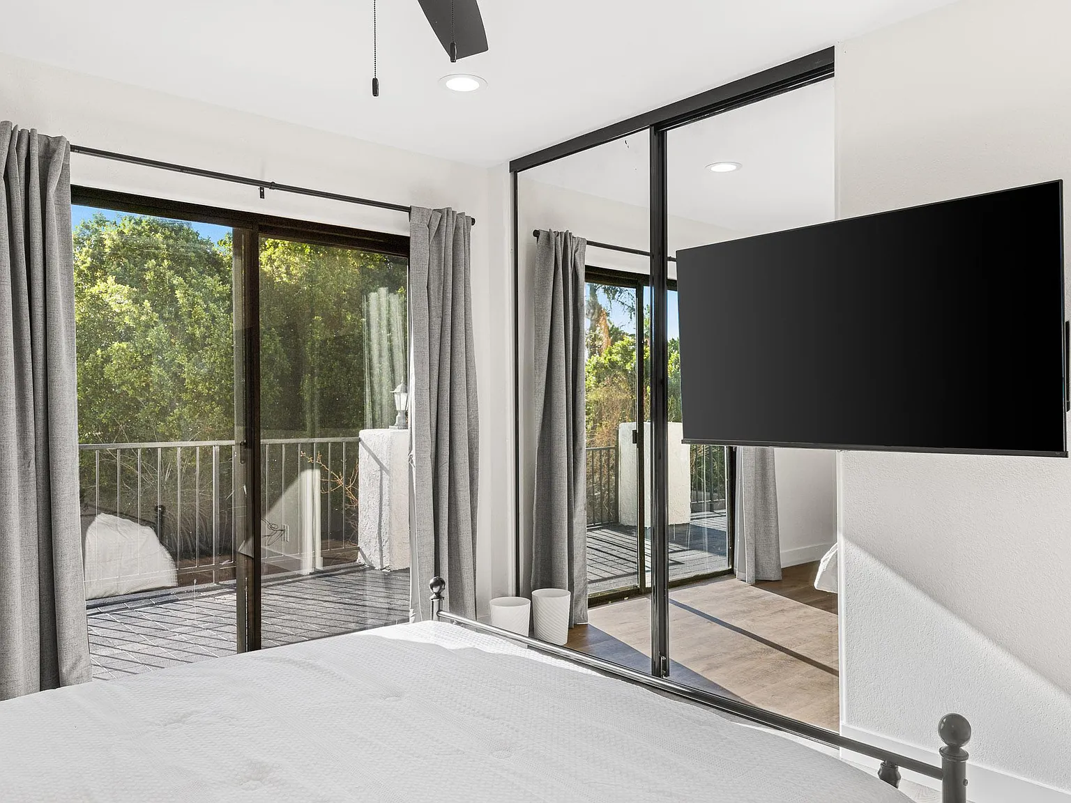 4 bed, 4.0 bath, 2700 sqft, $957 — Photo 4