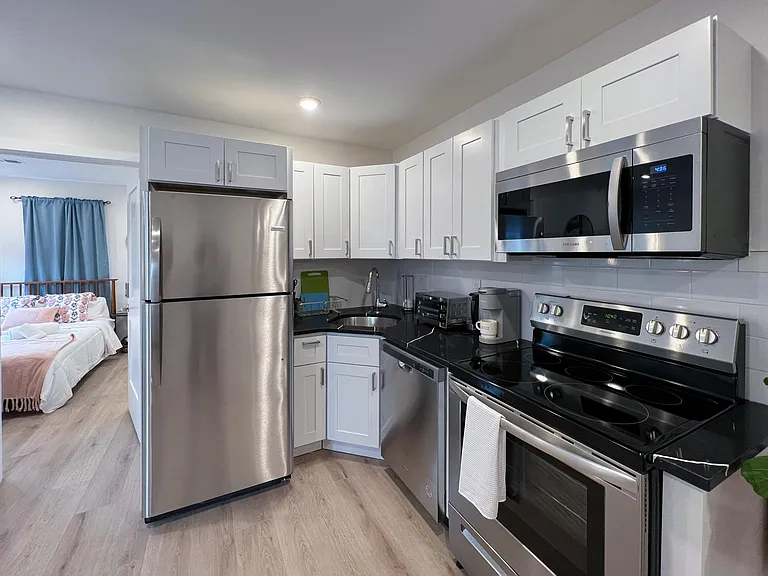 3814 Hamilton St #D — Photo 4