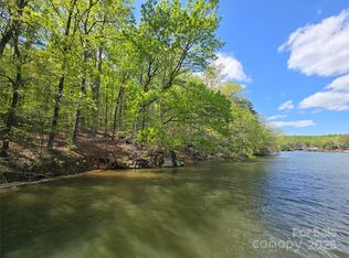 116 Fox Land Dr #17-11&12, New London, NC 28127
