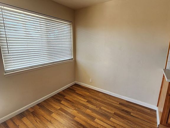 5th image of 1741 Washington St APT 4