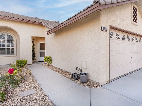 3rd image of 4825 Winterset Dr