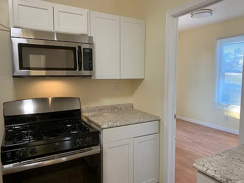 227 Hillside Ave #6 Photo 1