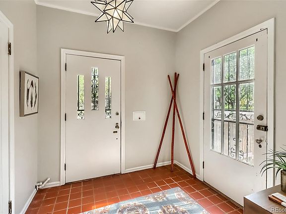 4th image of 5524 E Montview Blvd