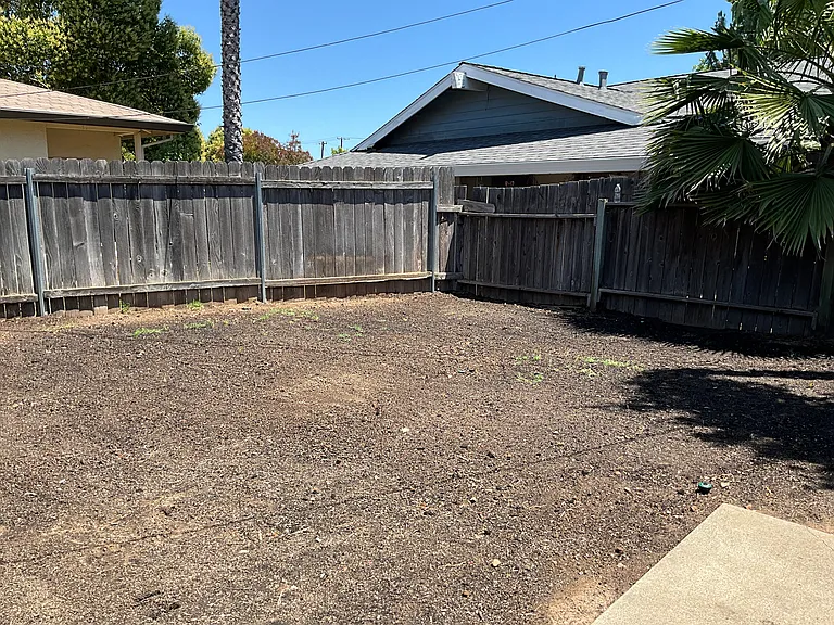 5448 Mona Way — Photo 13