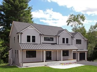 2 Thomas Dr, Acton, MA 01720