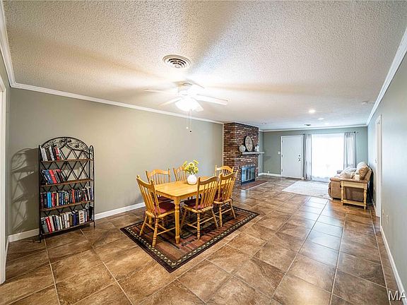 5th image of 1330 N Sprigg St APT 2