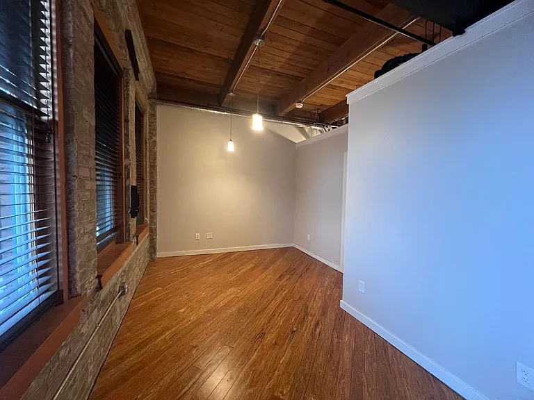600 Monroe Ave NW #206 — Photo 23