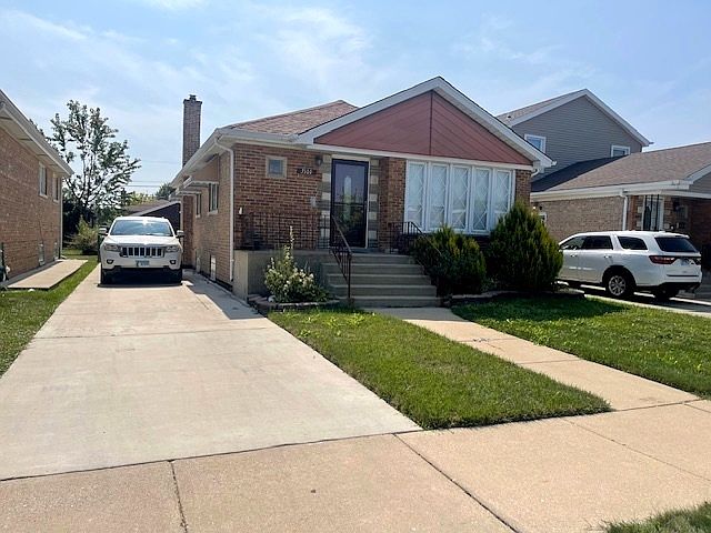 2nd image of 3101 W 100th St