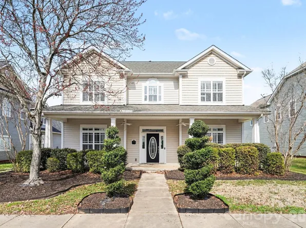 3010 Triple Crown Dr, Indian Trail, NC 28079